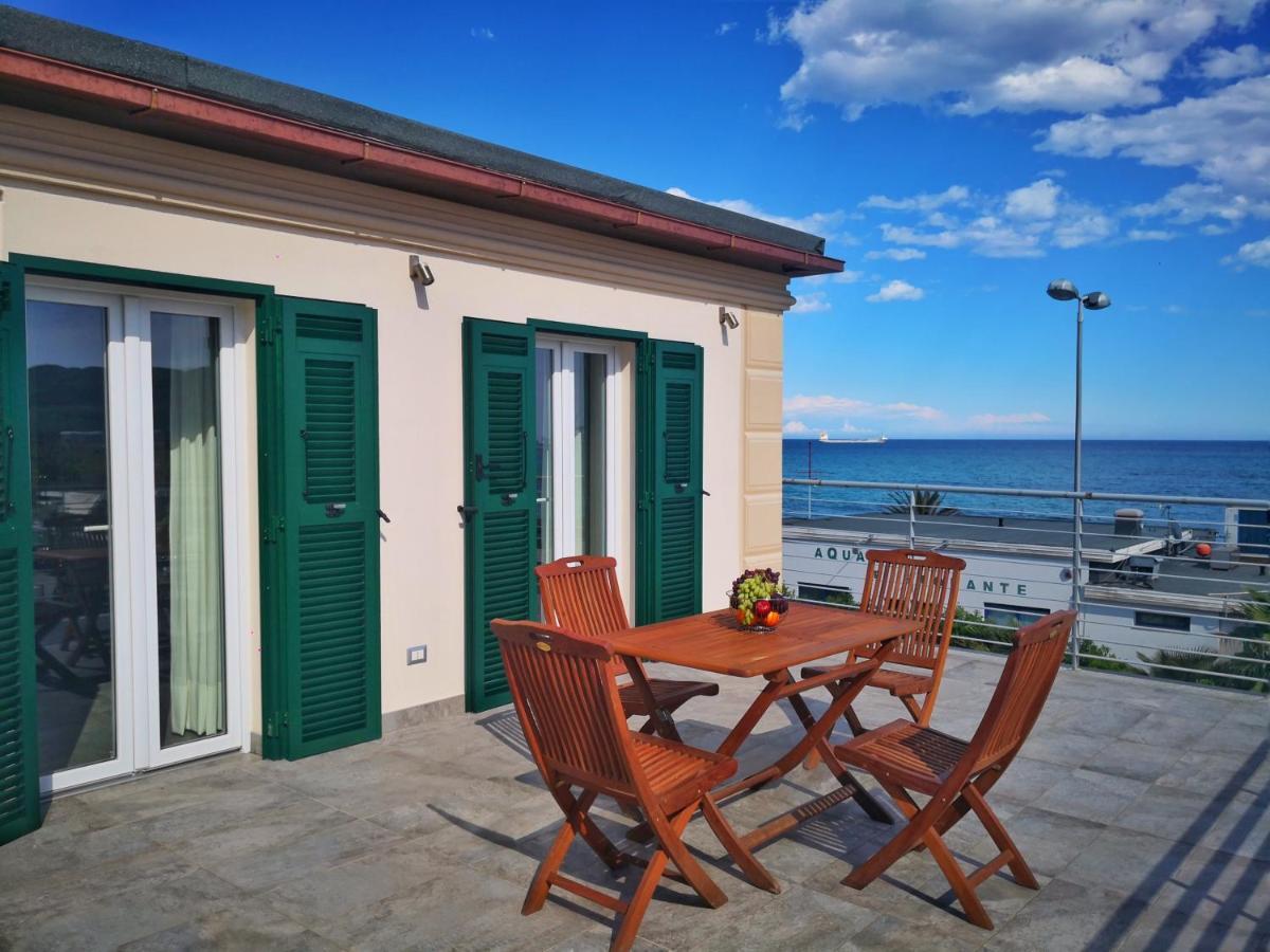 Appartamento Deluxe Con Terrazza Sul Mare Savona Ngoại thất bức ảnh