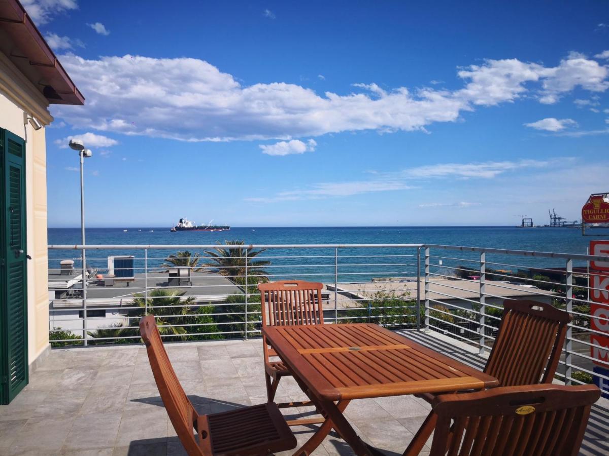 Appartamento Deluxe Con Terrazza Sul Mare Savona Ngoại thất bức ảnh