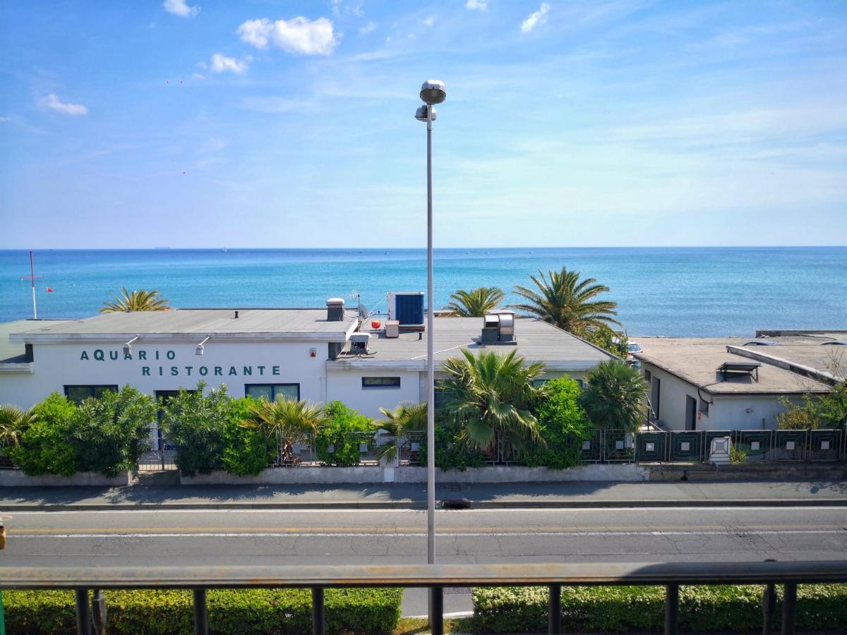 Appartamento Deluxe Con Terrazza Sul Mare Savona Ngoại thất bức ảnh